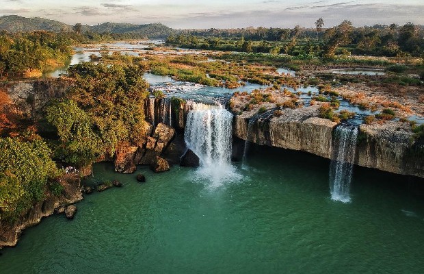 Thuê xe đi Buôn Mê Thuột - thác dray sáp