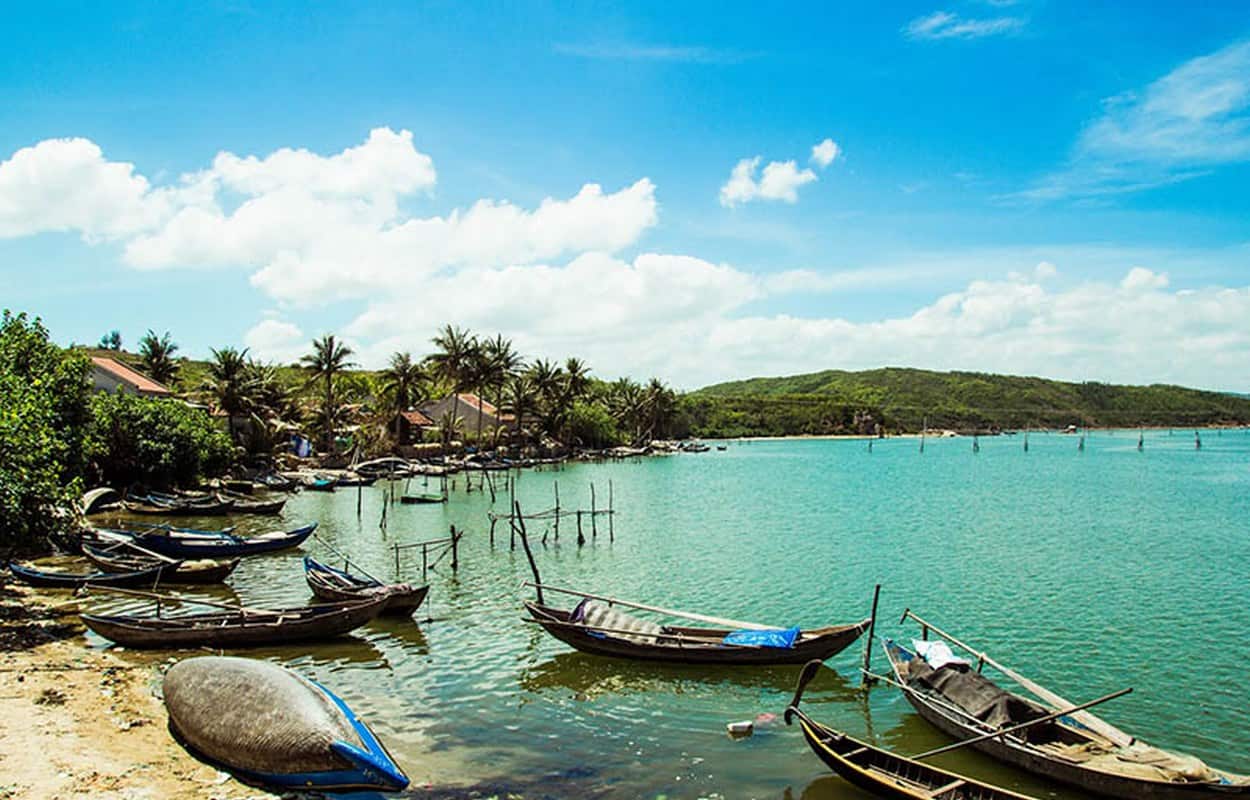 Đầm Ô Loan