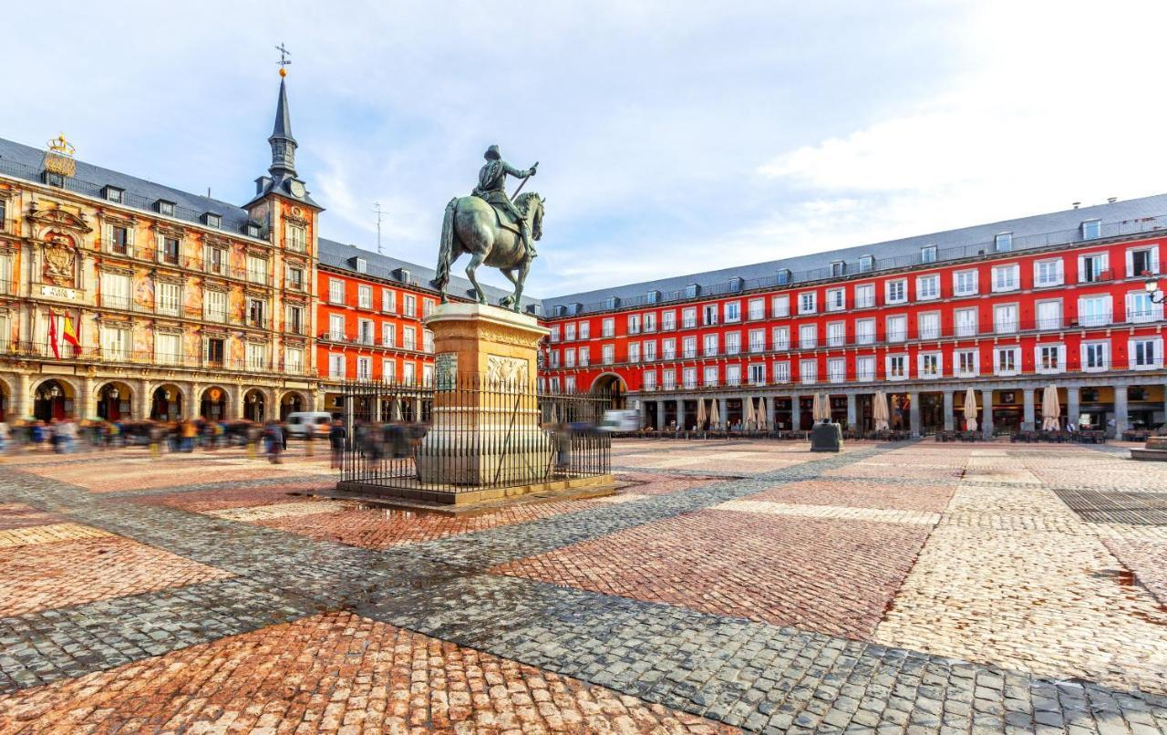 quảng trường Plaza Mayor