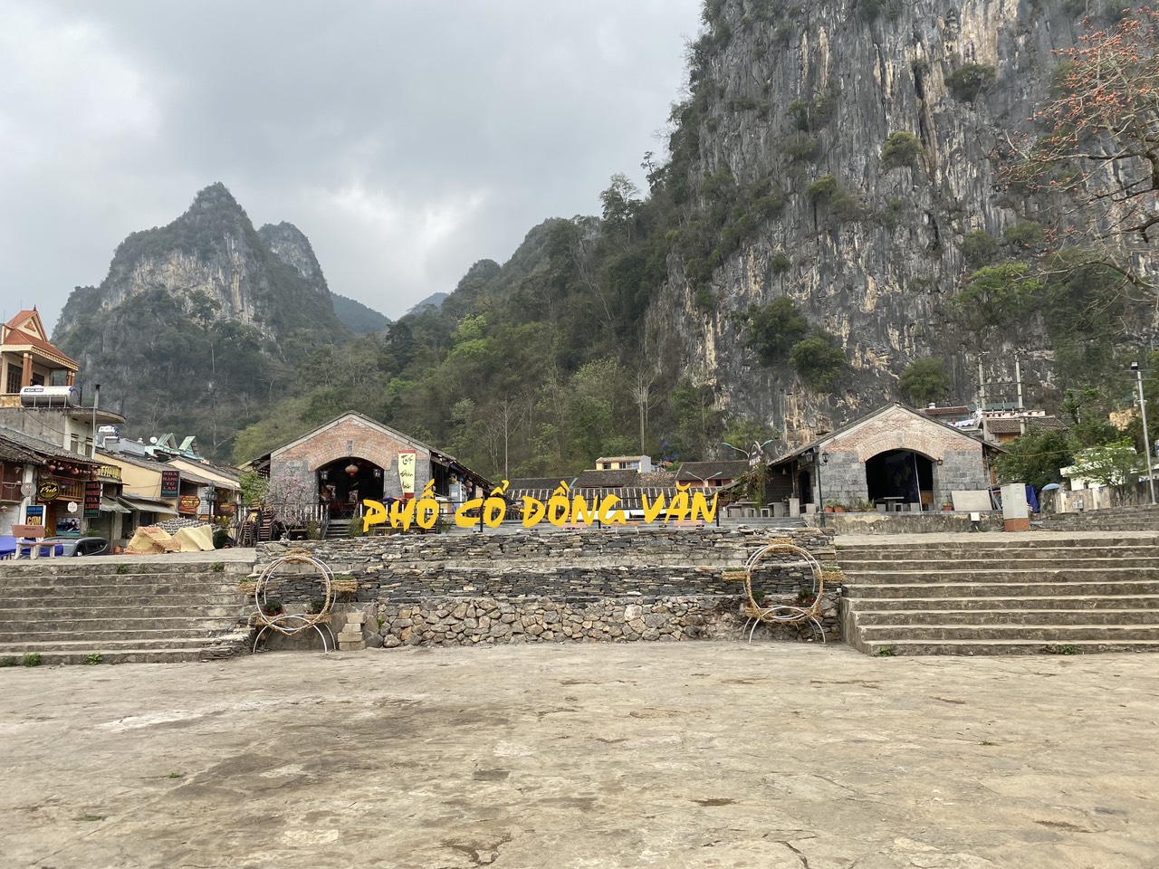 phố cổ đồng văn