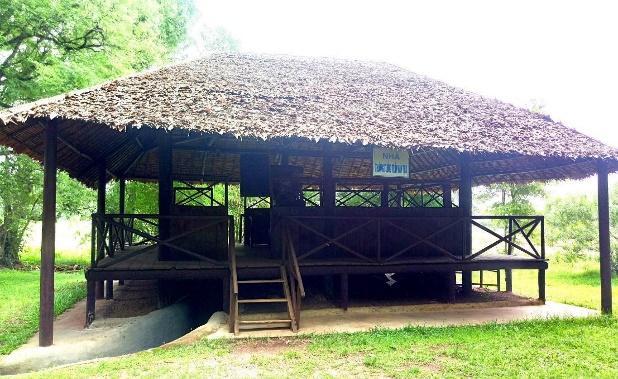 khu căn cứ tà thiết