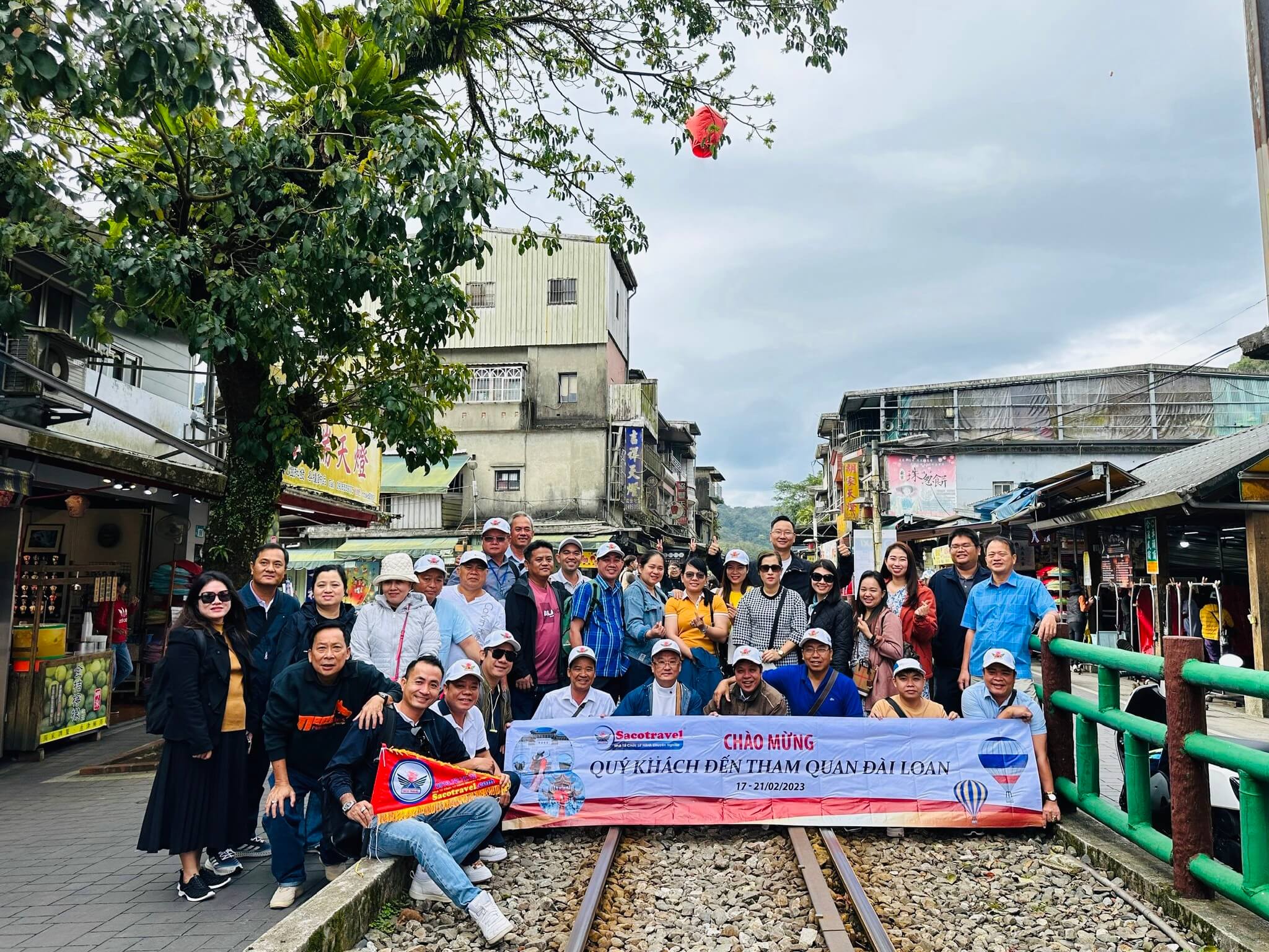 khách tour đài loan