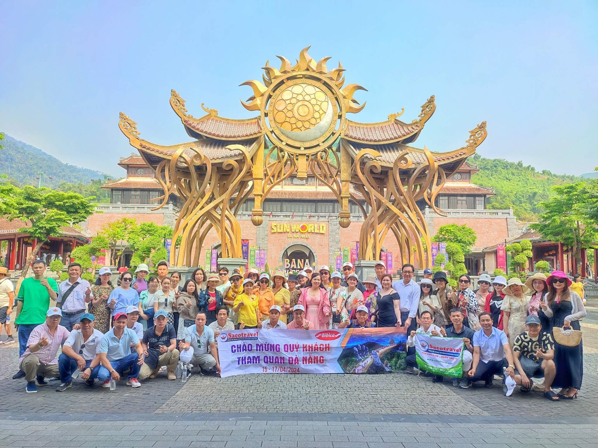 khách tour đà nẵng