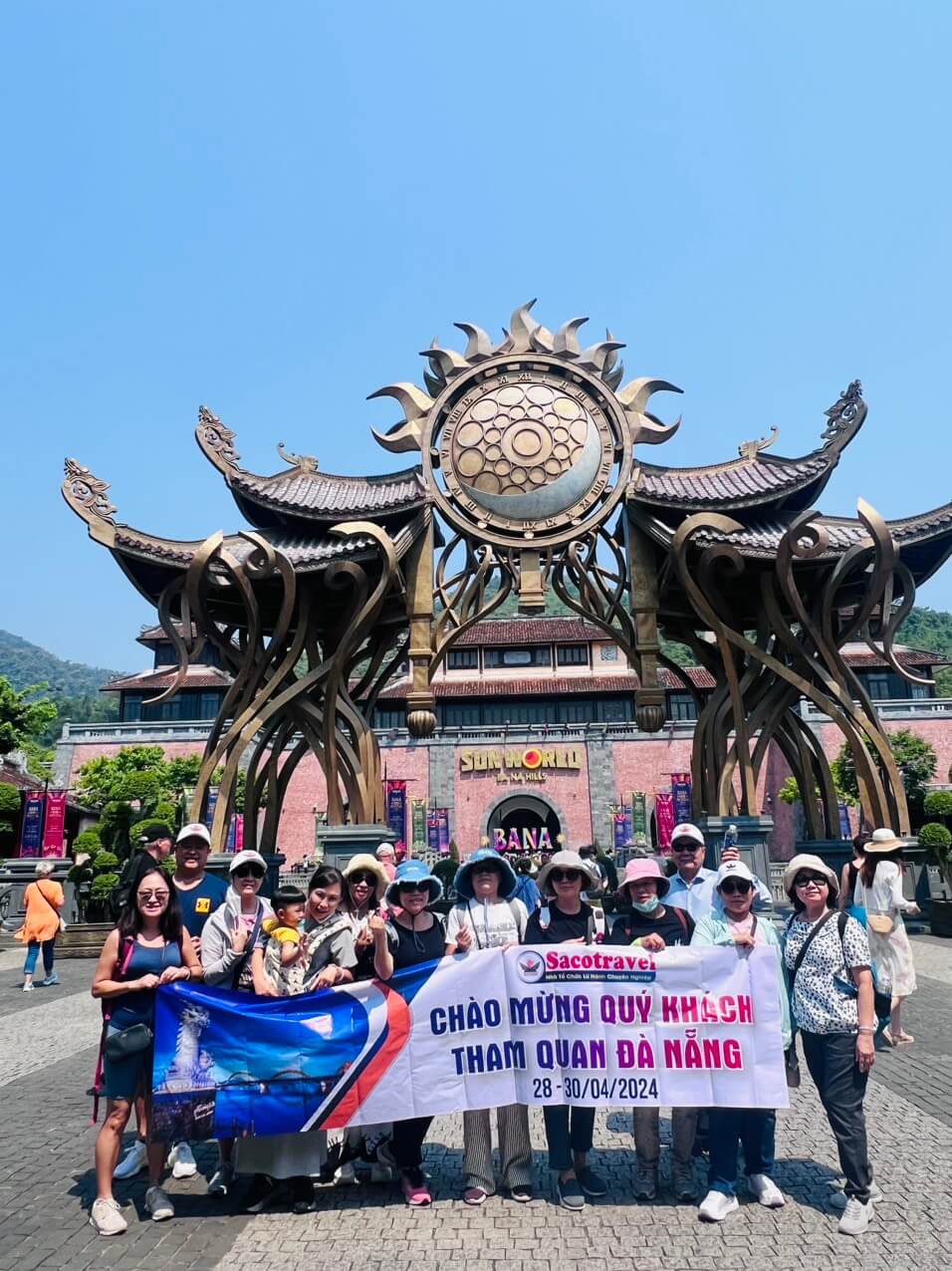 khách tour đà nẵng