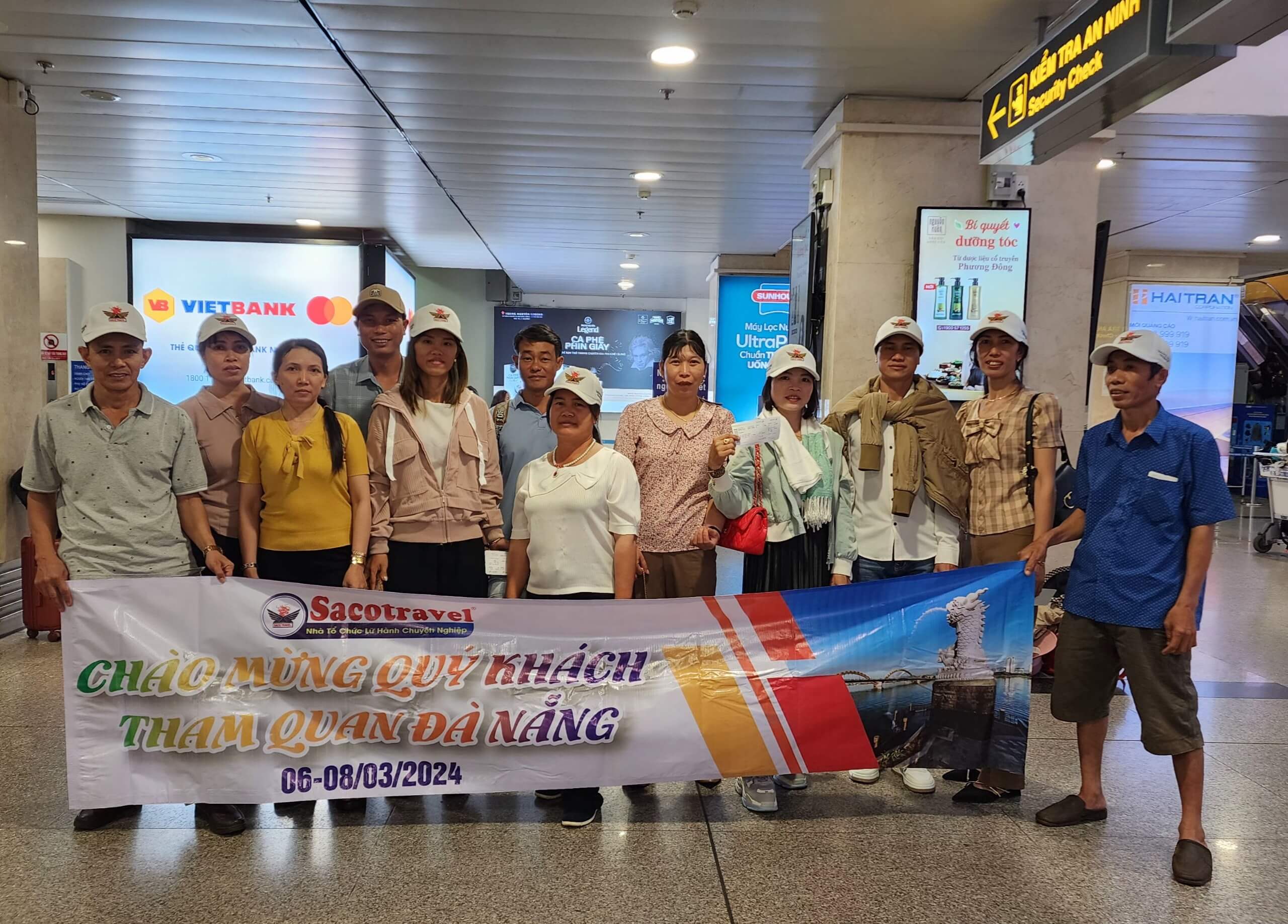 khách tour đà nẵng